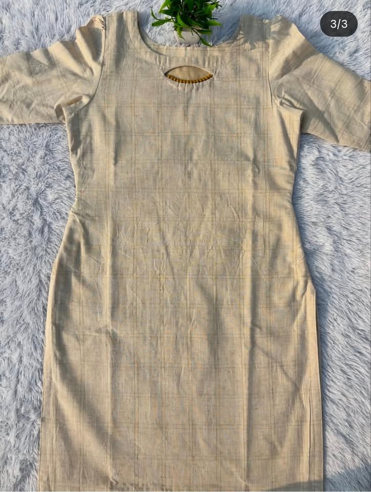 LSV450 [ Grace stiched into every detail featuring our handcrafted bead neck design ]