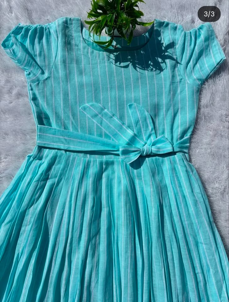 MX21  [ Soft aqua blue hues for efforless everyday elegance  ]