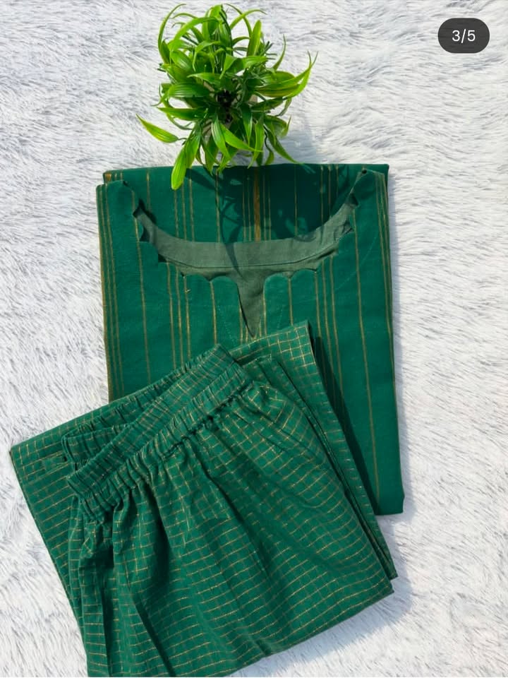 CO04 [ Emerald green elegance woven with timeless luxury ]