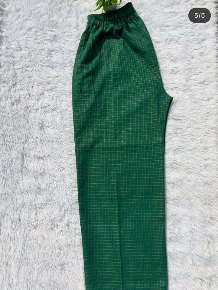 CO04 [ Emerald green elegance woven with timeless luxury ]