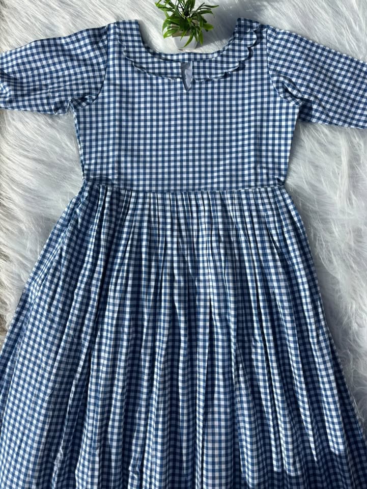 MX 42 [ Classic checks frock with an elegant peter pan neck ]