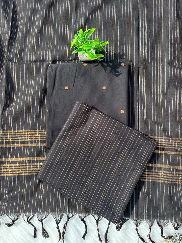 TH 02 [ Black never goes out of style.woven with subtle lurex shimmer ]