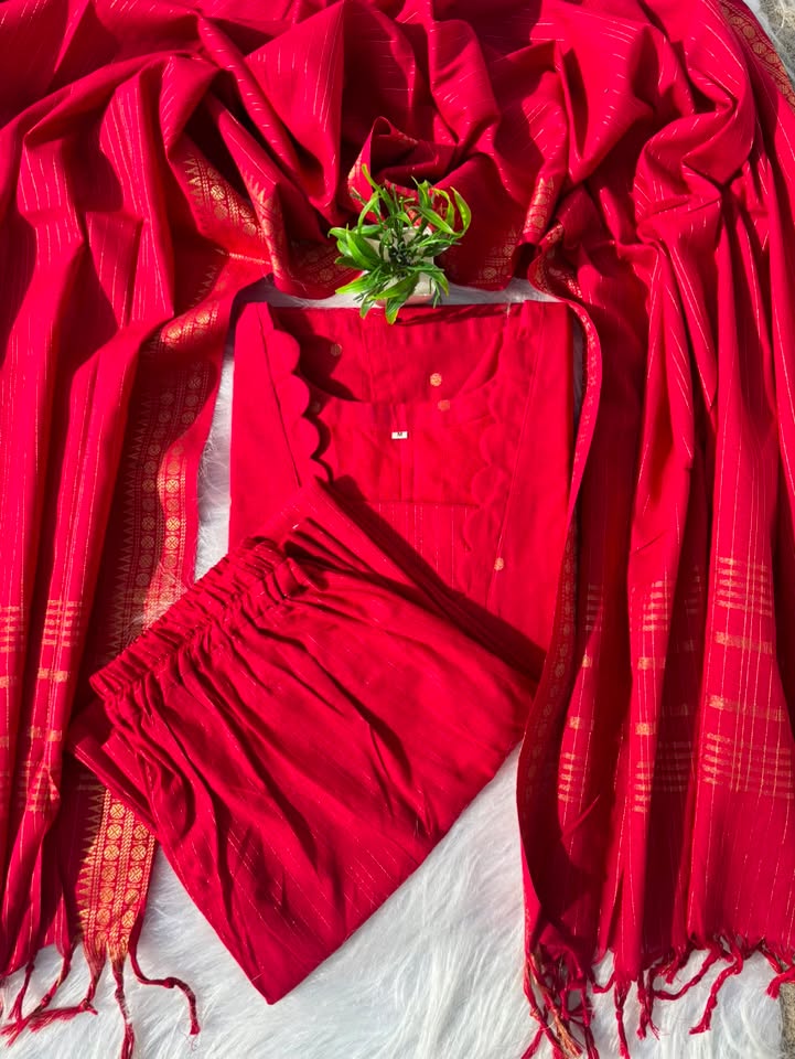 KS 24 [ Everyday comfort in the prettiest bold red color ]
