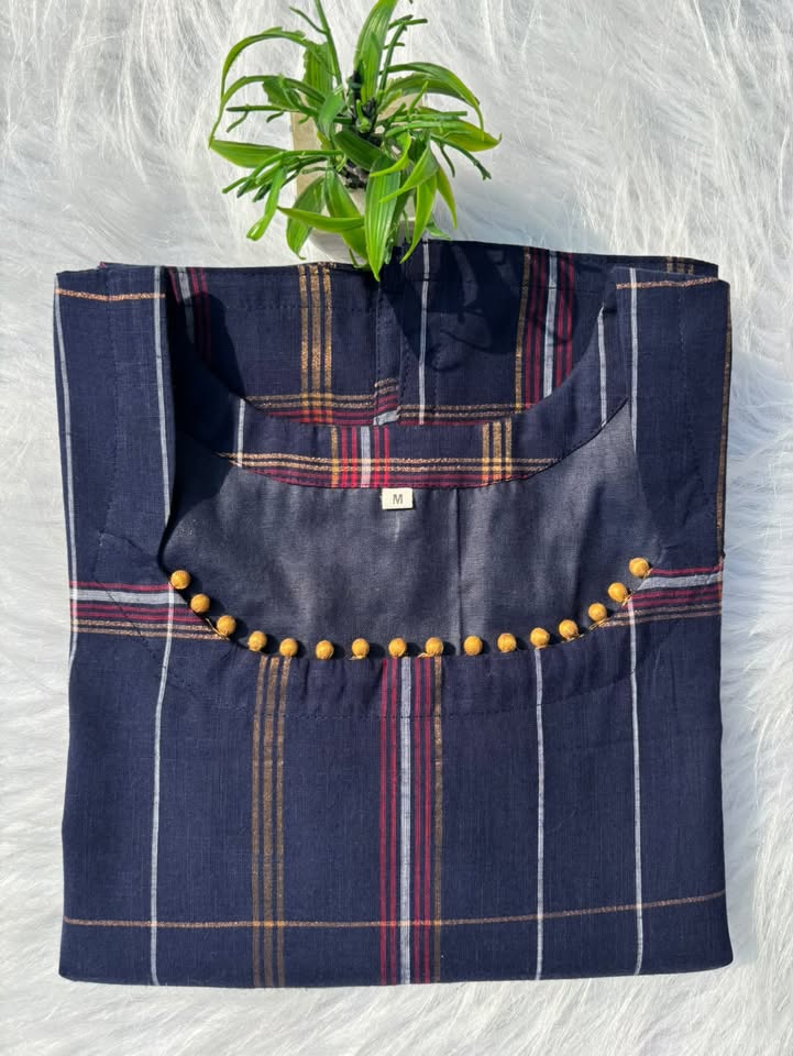 LSV 530 [ Navy elegance with a golden touch ]