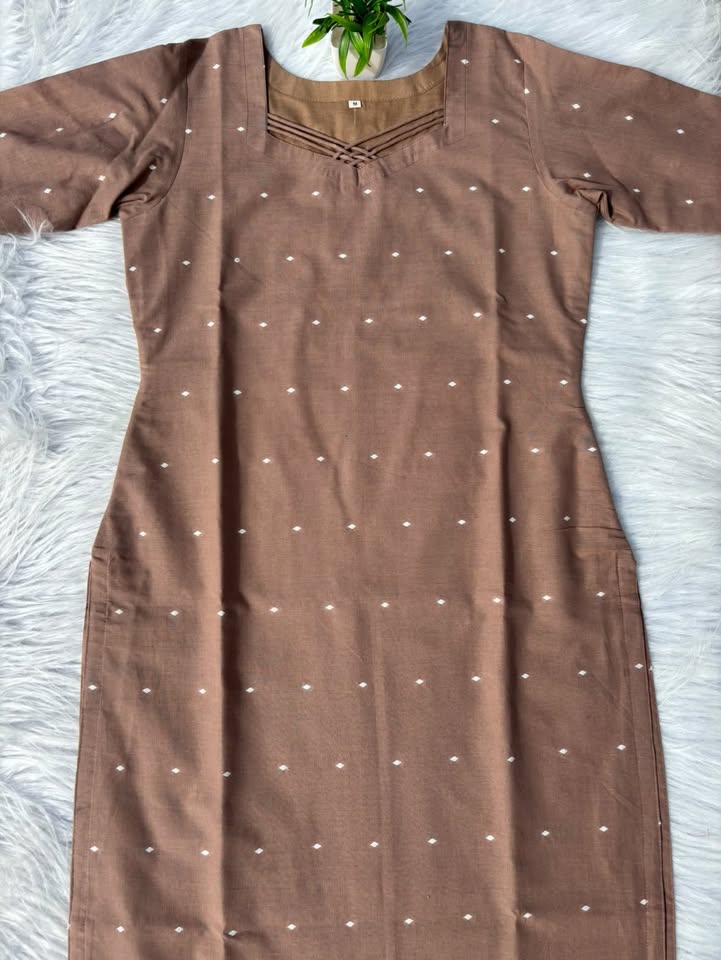 LSV 545 [ Criss cross elegance in soft mauve ]