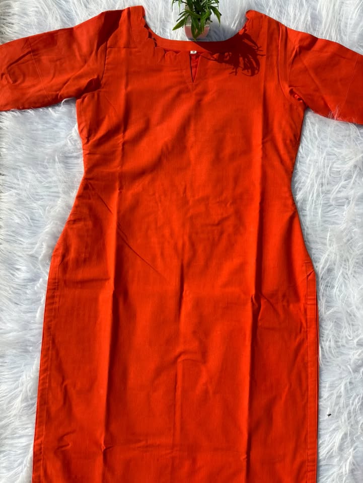 LSV 542 [ Scalloped neckline perfection ]